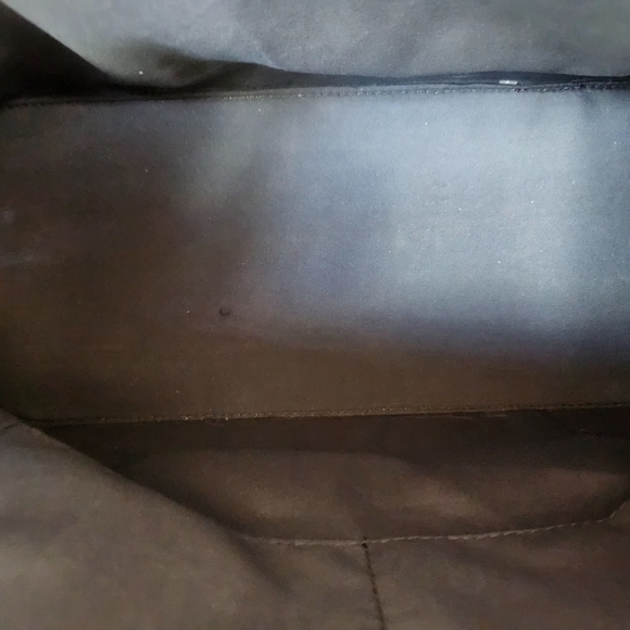 Adrienne Vittadini Burgundy Shoulder bag in EUC - Picture 15 of 16